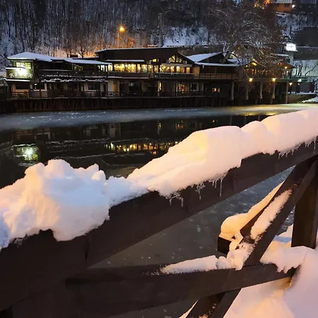 Pansion River Guest house